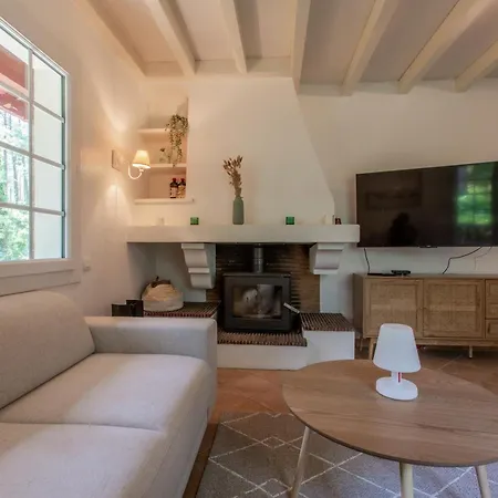 Holiday home Maison Landaise Familiale 10 Pers Au Coeur De La Foret